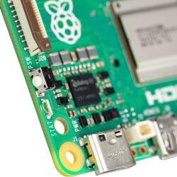 Raspberry Pi 5 4GB - Official Black Case Kit