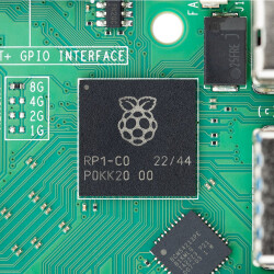 Raspberry Pi 5 16GB inkl. Offizielles Rot-Weiß Gehäuse Kit